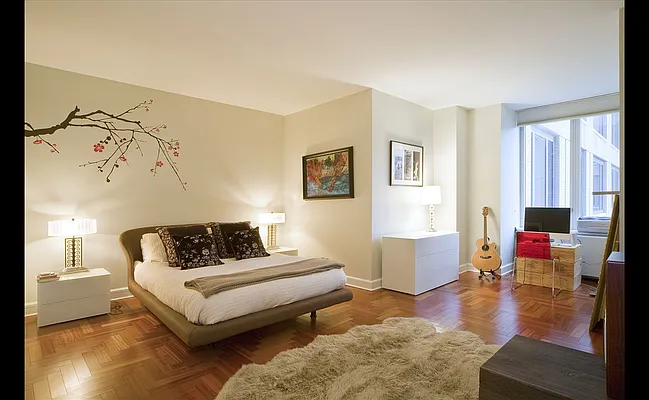 Sold by Douglas Elliman | media 19