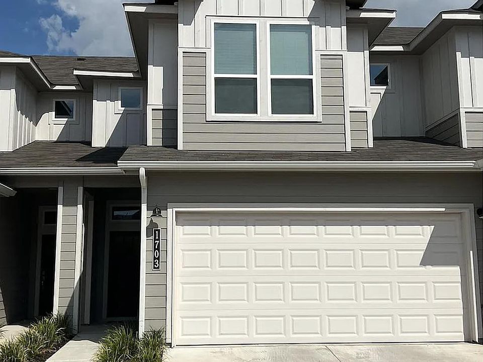 1st image of 1703 Roseburg Dr