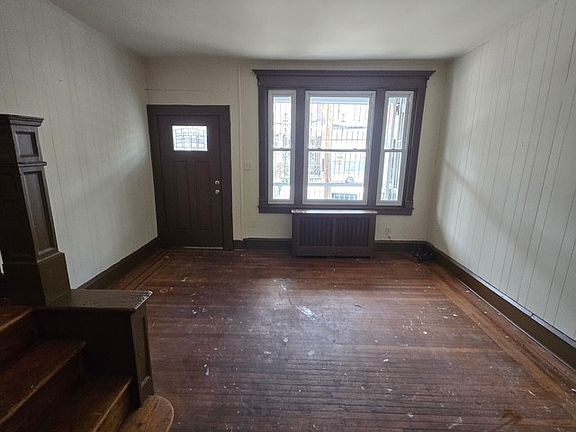 4th image of 4419 N Franklin St