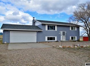 100 N Monkey Rd, Glenrock, WY 82637