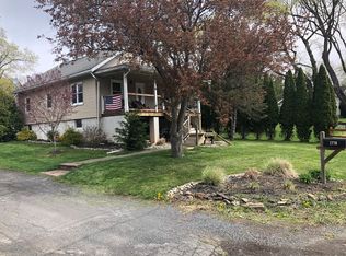 2730 S Delaware Dr, Easton, PA 18042