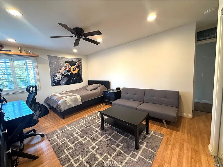 548 Sycamore Ave — Photo 18
