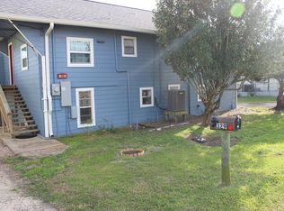 329 E Bayshore Dr, Palacios, TX 77465