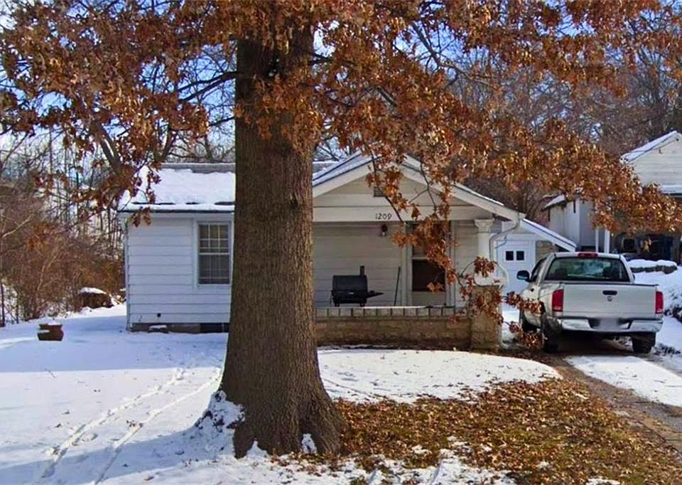 1st image of 1209 S Spring St