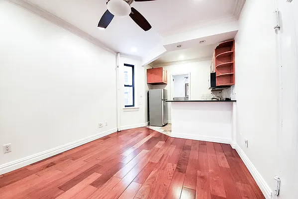 Rented by Warburg | media 2