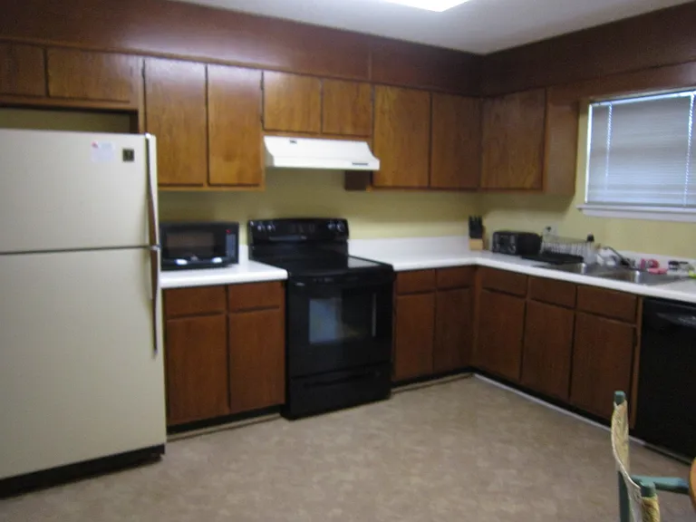 154 E University Dr #201 — Photo 7