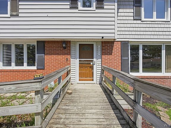 2nd image of 221 Woodmere Dr