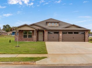 5146 S Ivey Lane, Battlefield, MO 65619