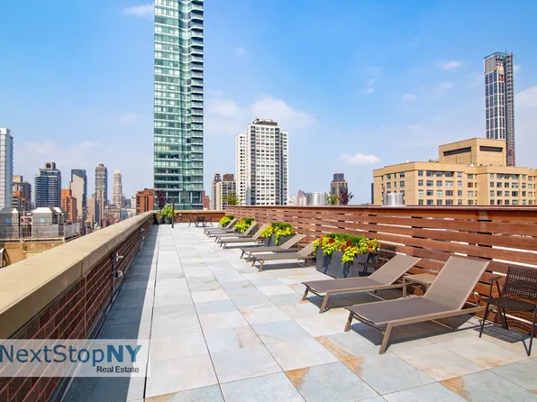 245 East 54th Street 3H image 8 of 9
