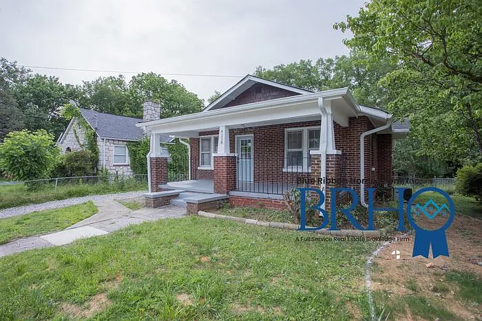2 bed, 1.5 bath, 1190 sqft, $1,850 — Photo 3