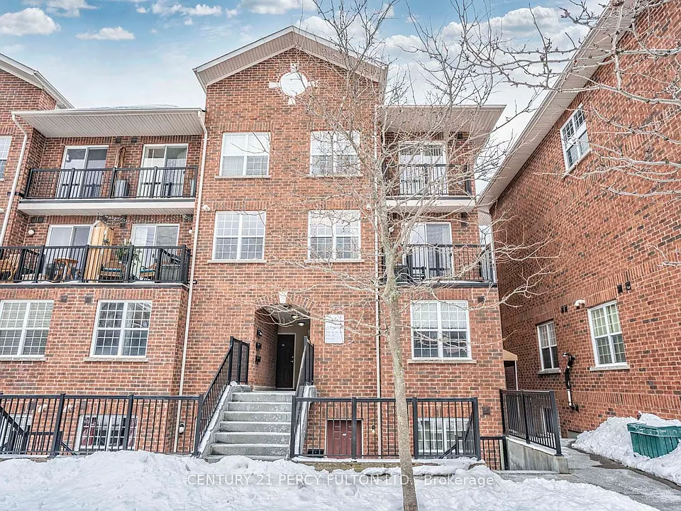 45 Strangford Ln #101