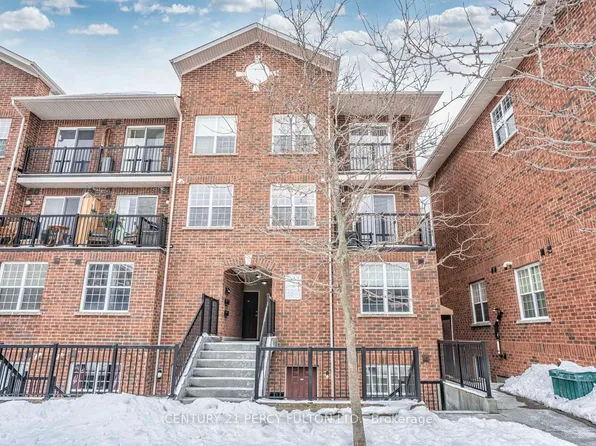 45 Strangford Ln #101, Toronto, ON M1L 0E5