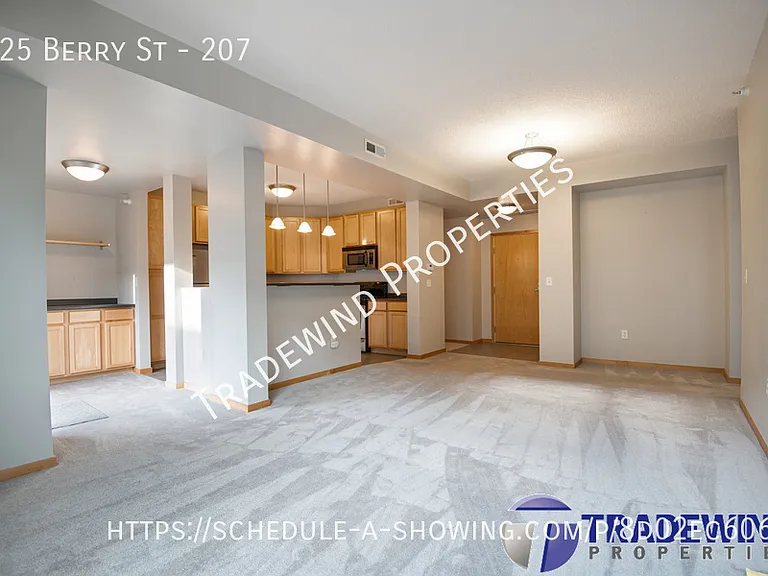 825 Berry St #207 — Photo 5