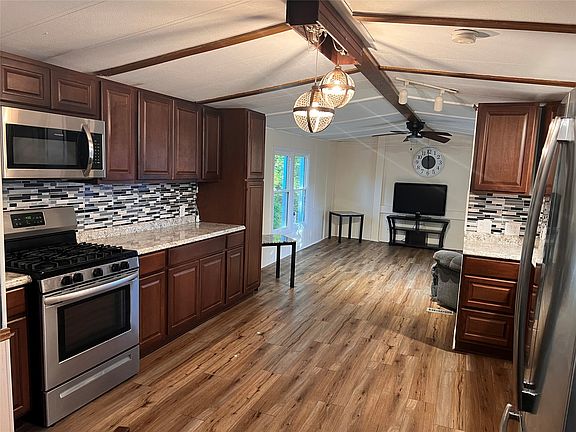 5th image of 1662 Glenhaven Ln