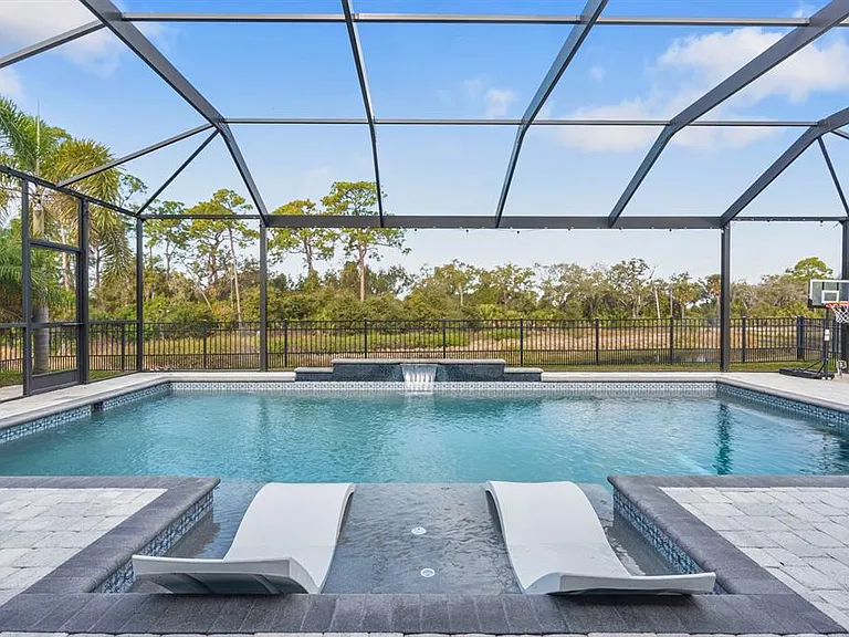 6504 Maiden Sea Dr — Photo 2
