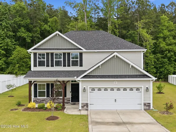 404 Holly Grove Drive, Winterville, NC 28590