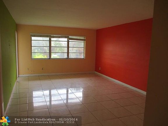 5th image of 19001 NE 14th Ave APT 322