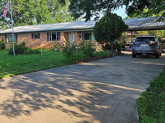 2nd image of 3222 County Road 2403