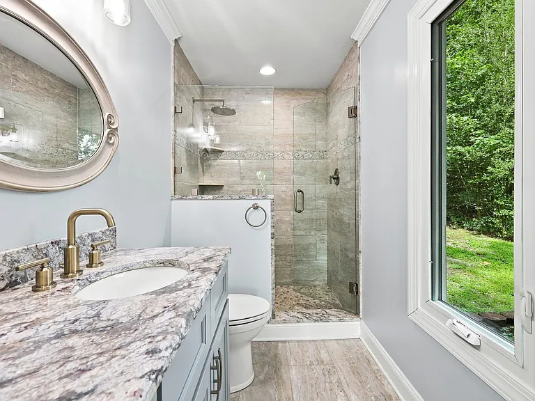 253 Lakeview Dr — Photo 53
