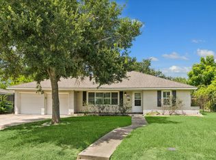 3014 Castlewood St, Houston, TX 77025
