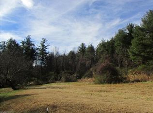 279 Solomons Cove Rd, Flat Rock, NC 28731