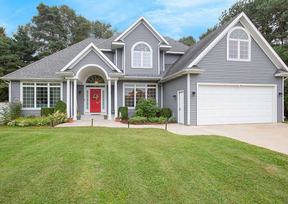 1st image of 4221 Beechwood Ln