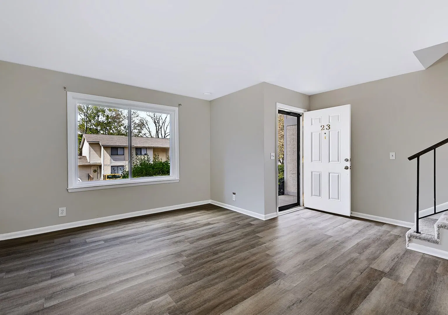 Updated 2BR/1.5BA Condo in South Nashville Washer & Dryer Included! close to Brentwood! — Photo 2