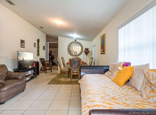 5764 SW 20th St, West Park, FL 33023