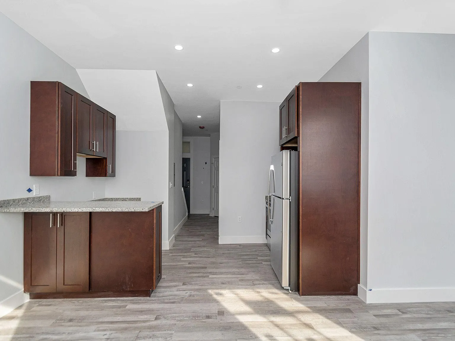 116 Fletcher St — Photo 4