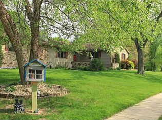 2020 Sunland Dr SE, Cedar Rapids, IA 52403