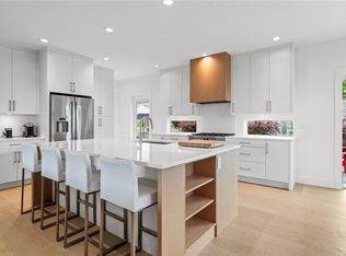 152 Golden Oaks Cres, Nanaimo, BC V9T 0K8