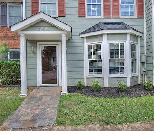2nd image of 1026 Windy Oaks Ct SE