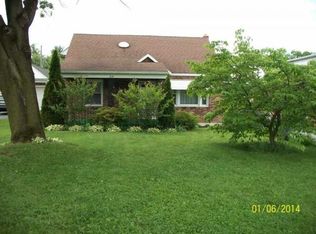 210 Edgewood Rd, York, PA 17402