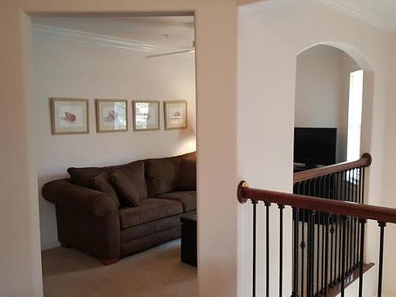 4th image of 7146 Regina Way