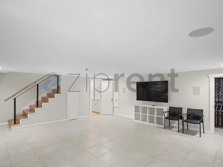 1701 Whitham Ave — Photo 36