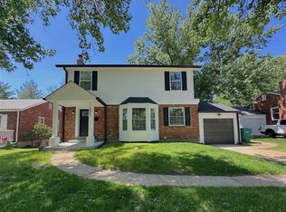 302 Innisfail Dr, Saint Louis, MO