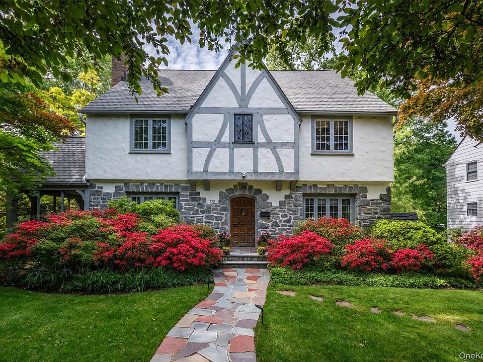 1st image of 550 Forest Avenue