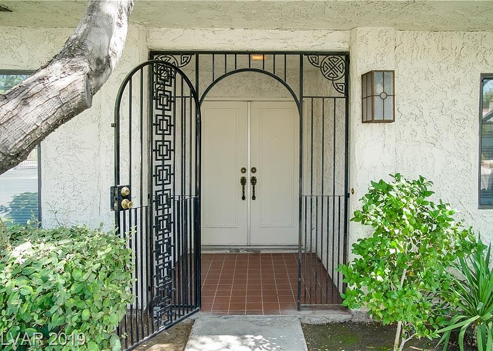 1st image of 2536 La Cara Ave