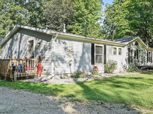 2410 S Loomis Rd, Mount Pleasant, MI 48858