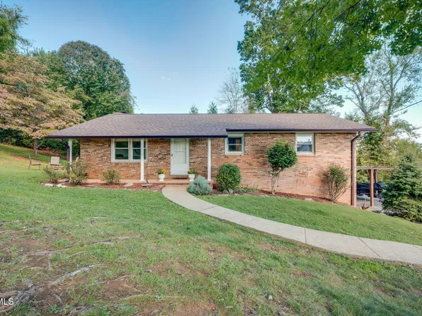 121 Sunset Rd, Johnson City, TN 37615
