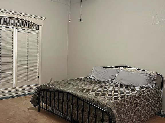 3rd image of 300 Mesa Cir