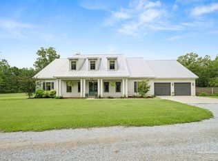 2433 Wallace Lake Rd, Pace, FL 32571