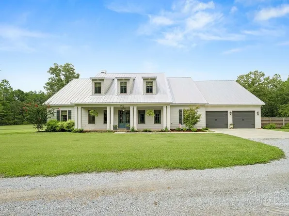2433 Wallace Lake Rd, Pace, FL 32571