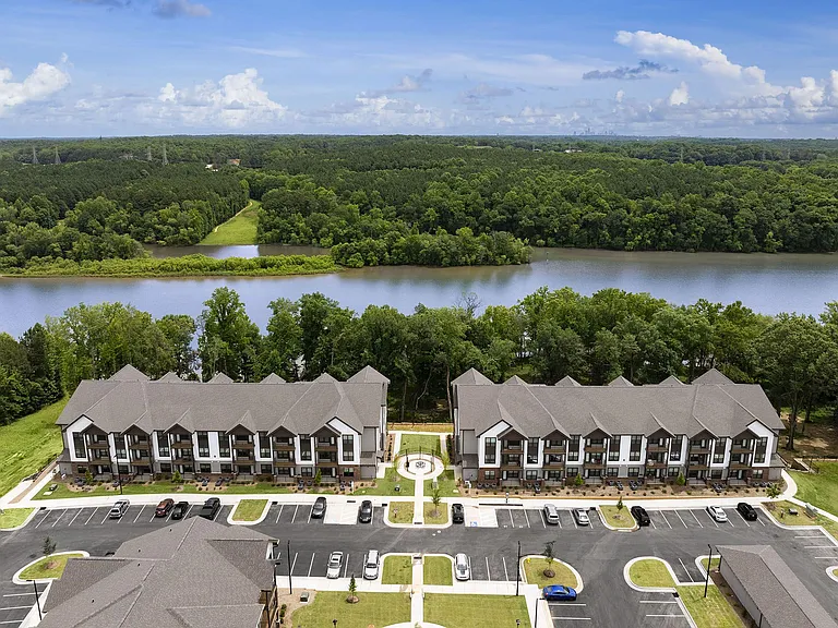 The Banks at Mt. Holly Apartments — Photo 65
