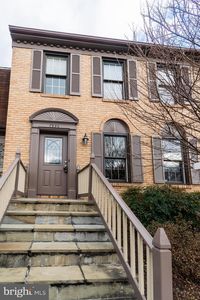 7950 Yancey Dr, Falls Church, VA, 22042
