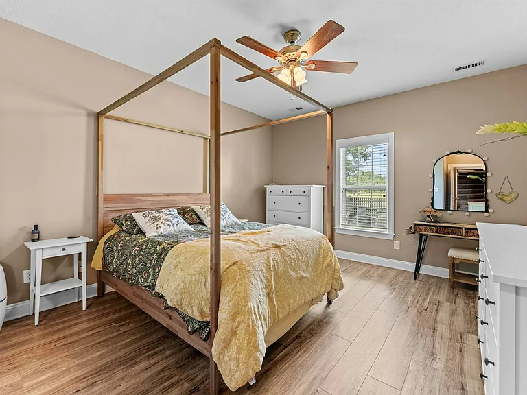3234 Austin Ave — Photo 4