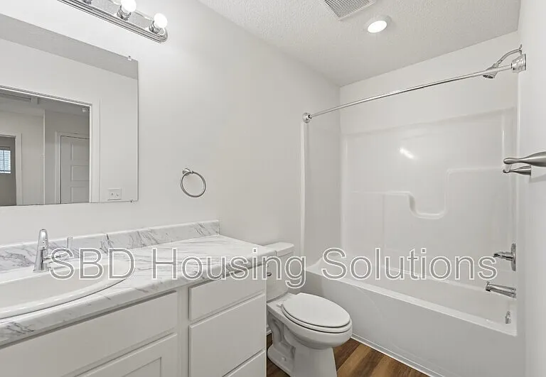 8810 SW 10th St — Photo 7