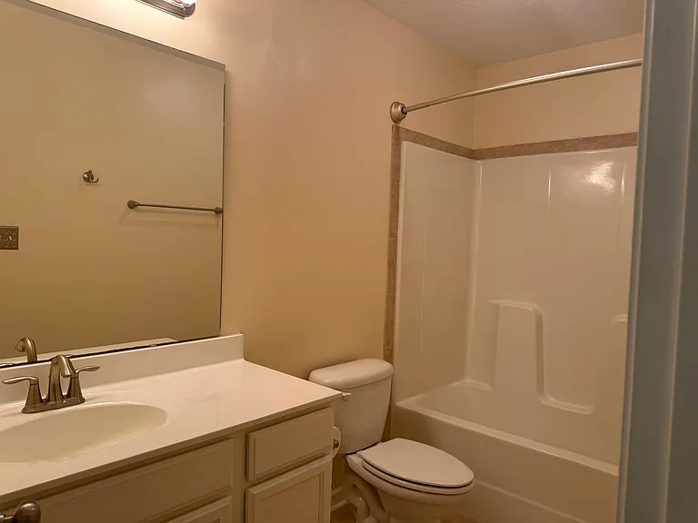 403 Derrick Dr — Photo 23