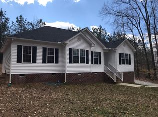 221 Beachcliff Rd, Blackstone, VA 23824