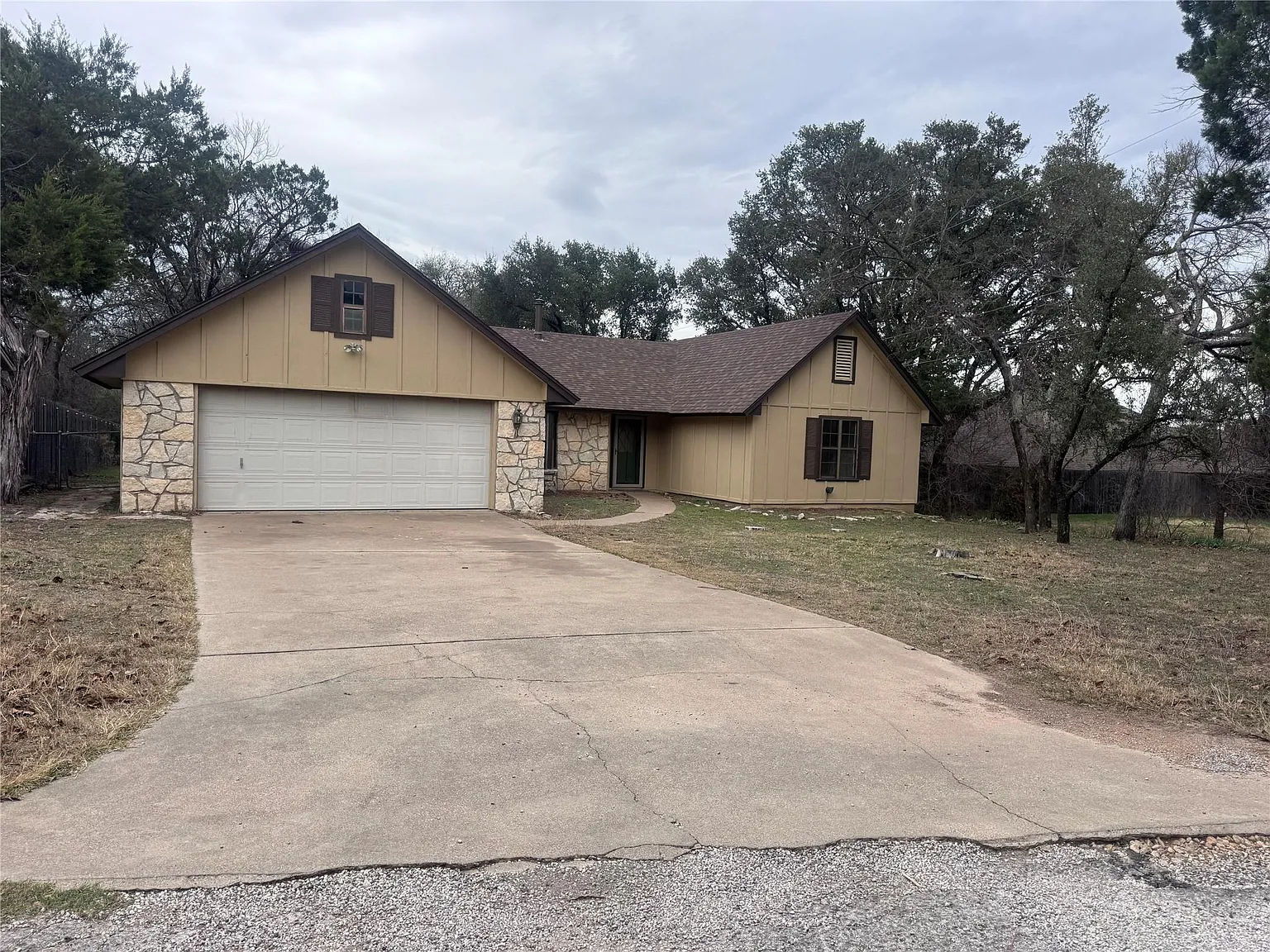 3 bed, 1514 sqft, $1,800 — Photo 1